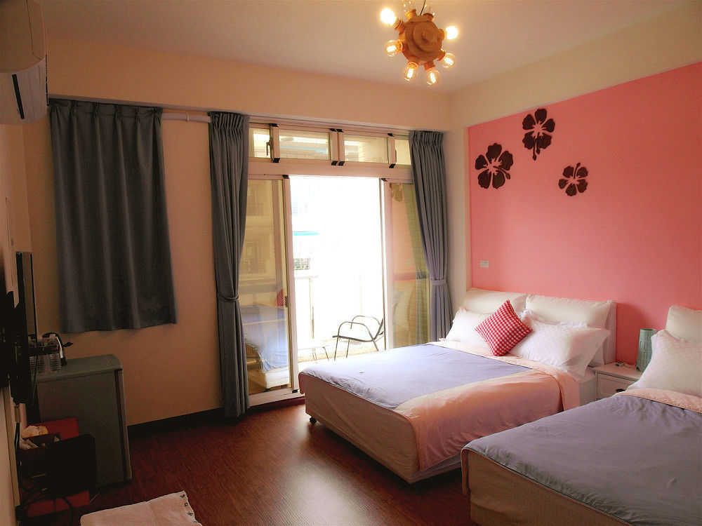 Bed and Breakfast 隨風旅行 親子包棟民宿 Hengchun Old Town Zewnętrze zdjęcie